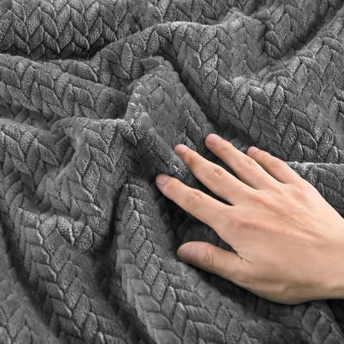 Tacar Flannel Cniotáilte & Compord Veilbhit Inchúlaithe – Uigeacht 3D Duilleog Tacar Leapa 3 Phíosa